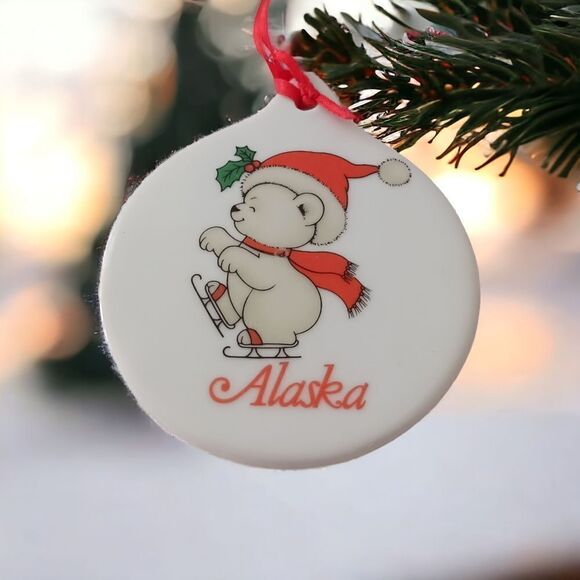 Vintage ALASKA Ceramic Ornament Christmas Porcelain Ice Skating Bear Round 90s. - Picture 9 of 13